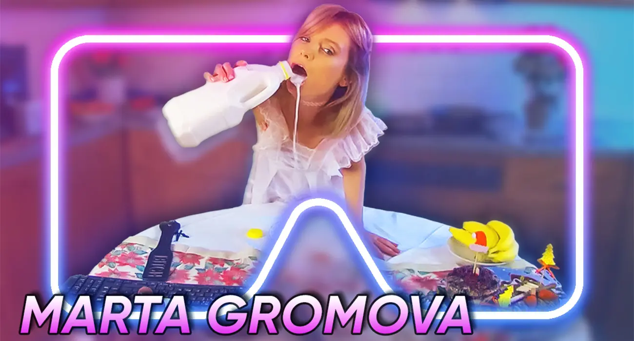 Delicious Temptations: Blonde’s Steamy Kitchen Experience