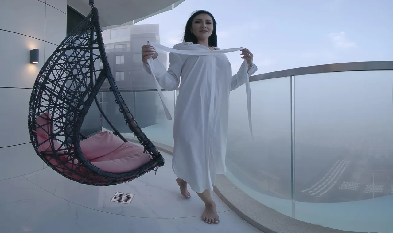 Mistress Kennya – BDSM Vacation Fantasy Episode 4 Balcony Tease