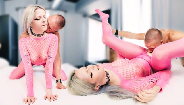 Teen Hotel Room Love